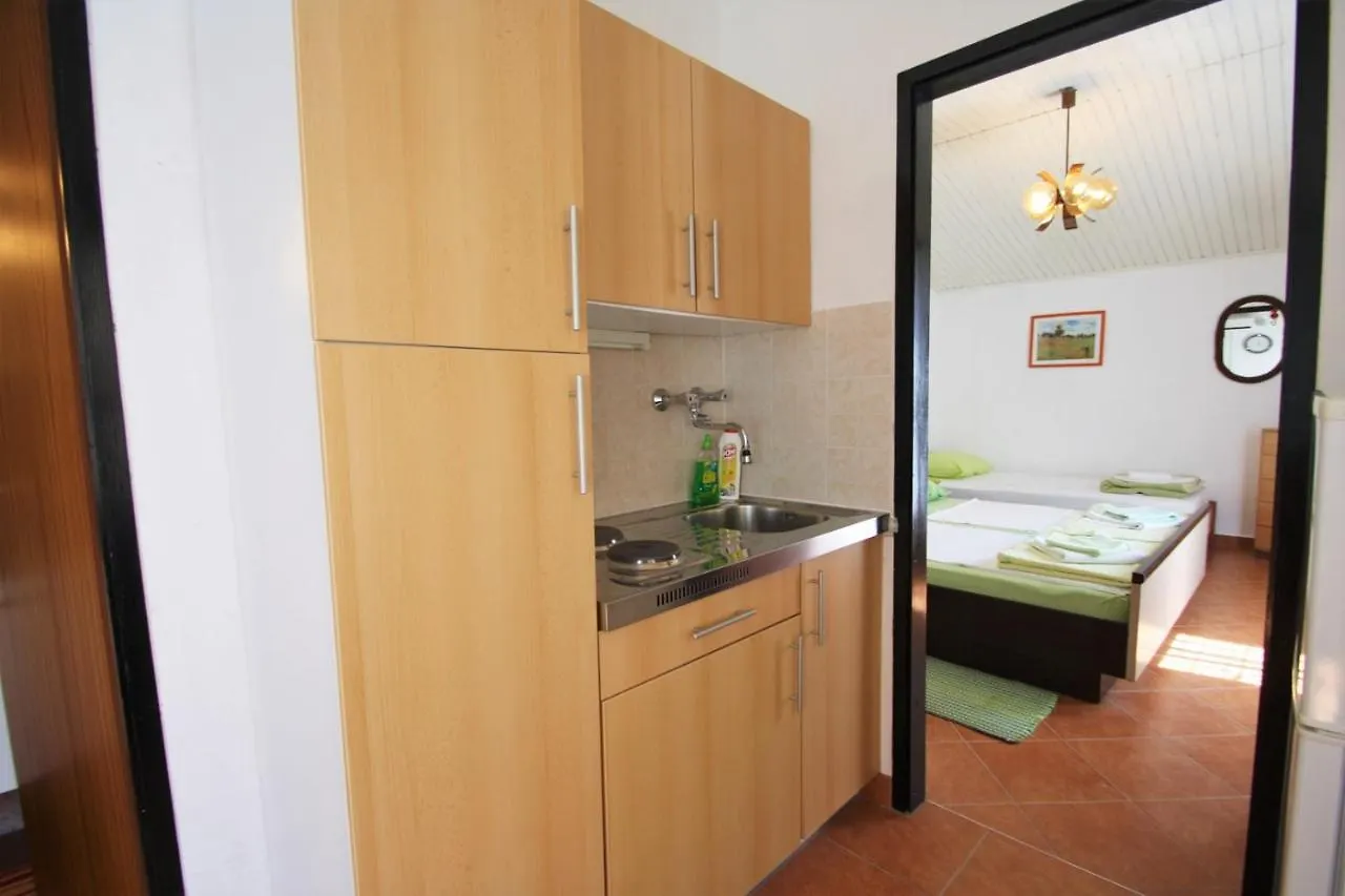 Apartments Rebic Porec 0*,