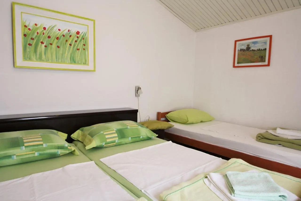 Apartments Rebic Porec 0*,